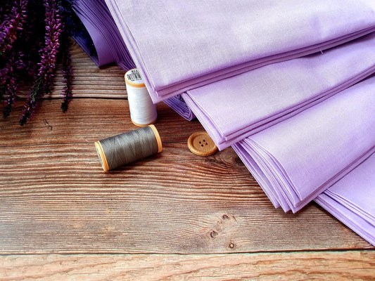 100% Cotton fabric-lilac 125 g/m²