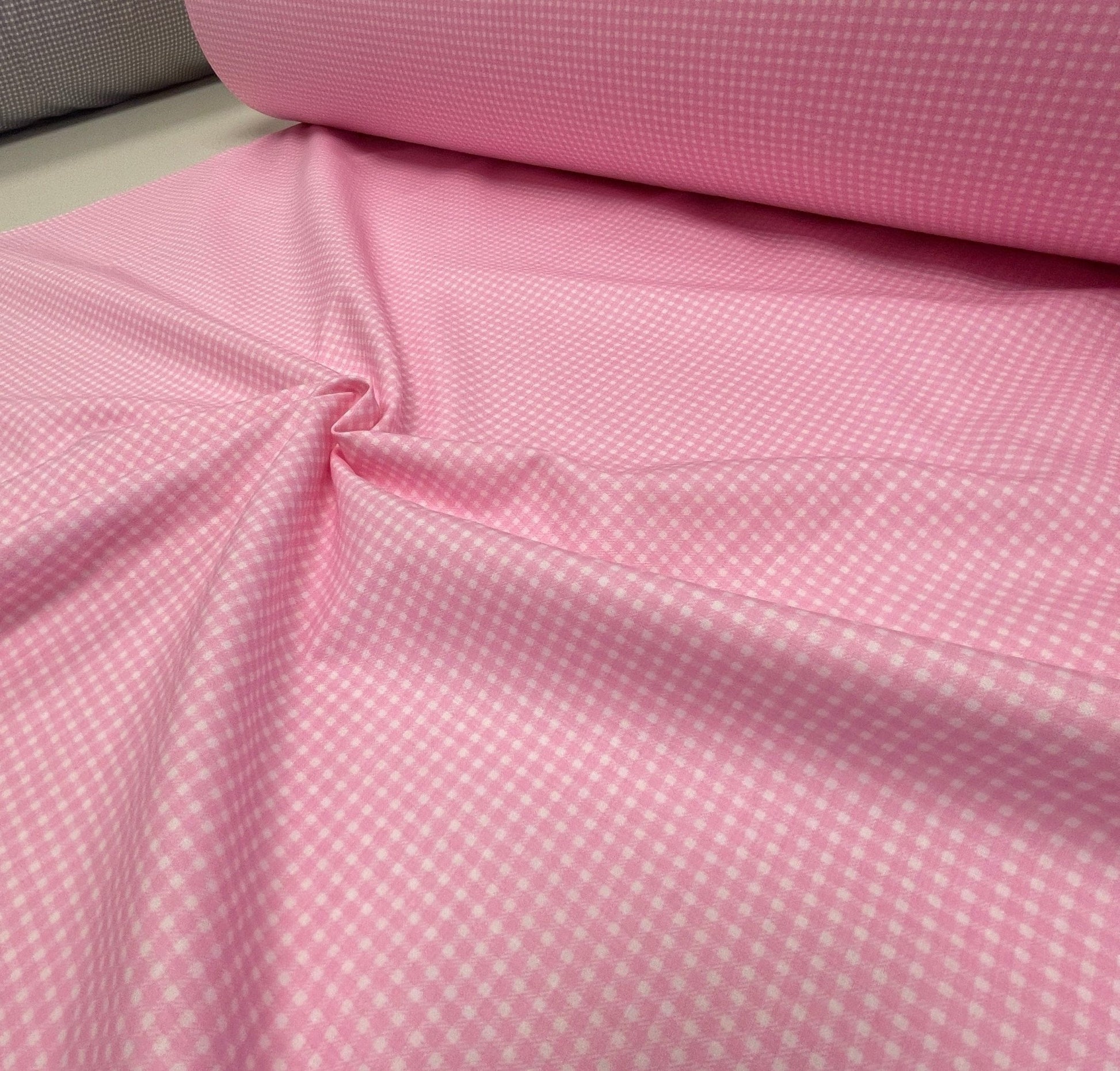 100% Cotton fine pink plaid fabric 125 g/m²