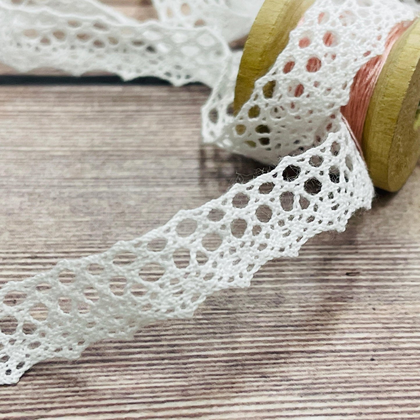 100% cotton lace-1 cm white-LV