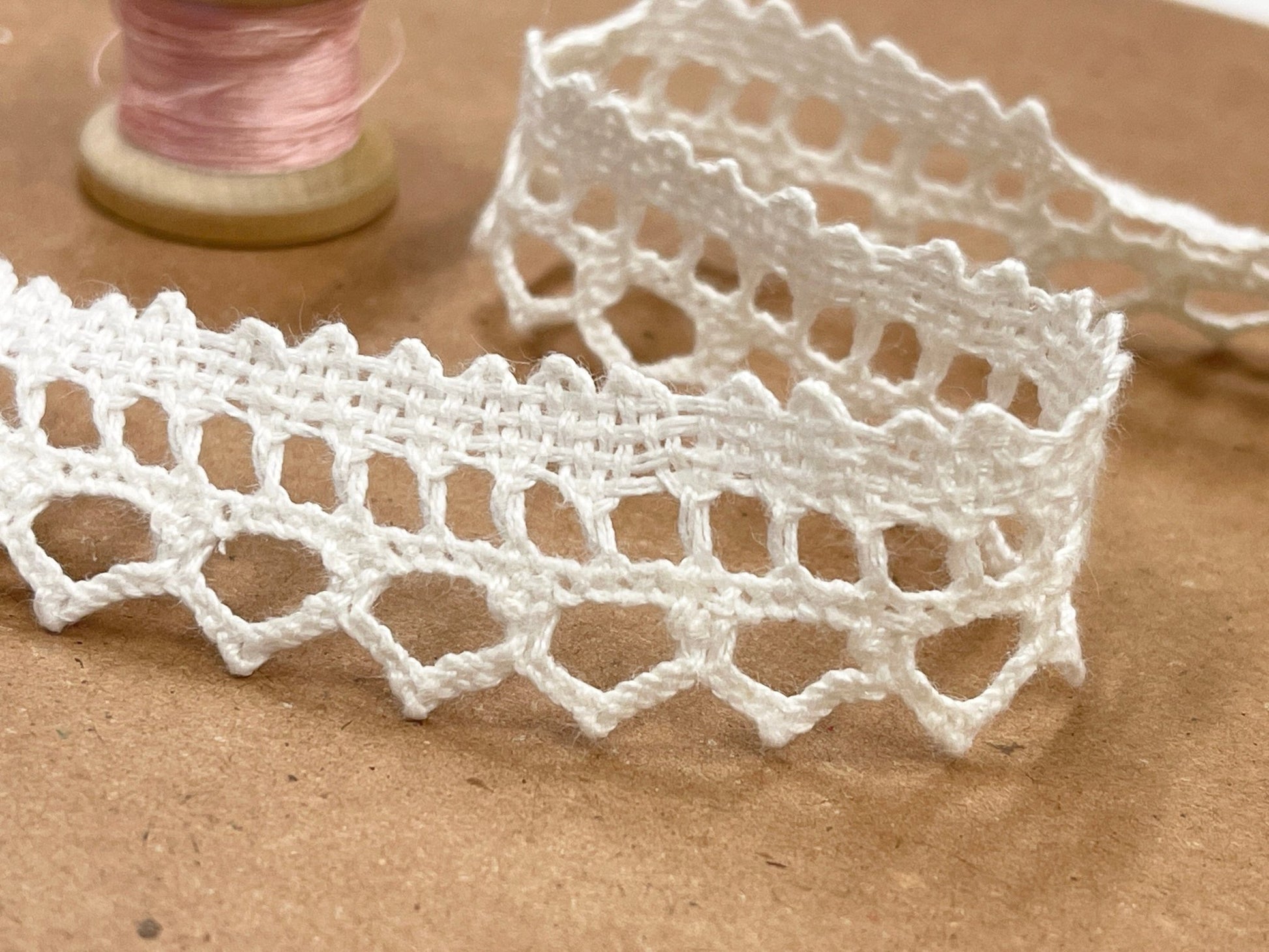 100% Cotton lace-2 cm white-LV
