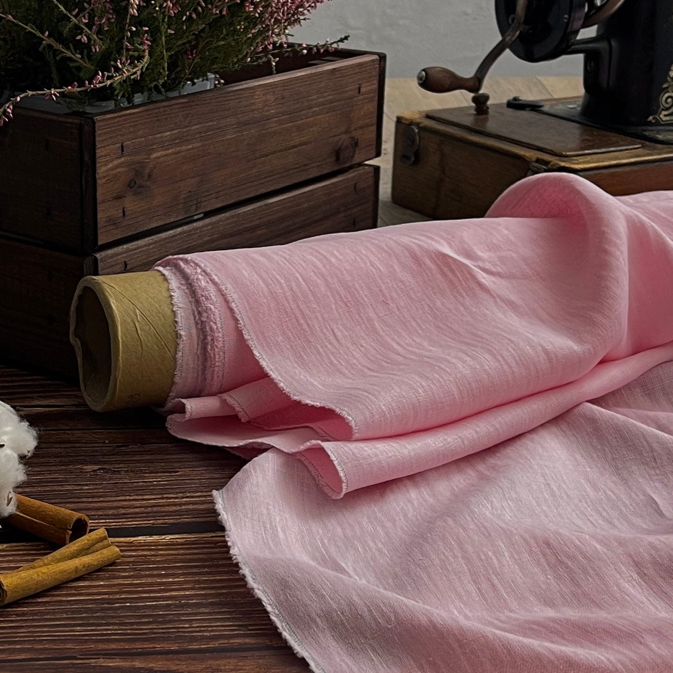 Softened linen light pink 205 g/m²