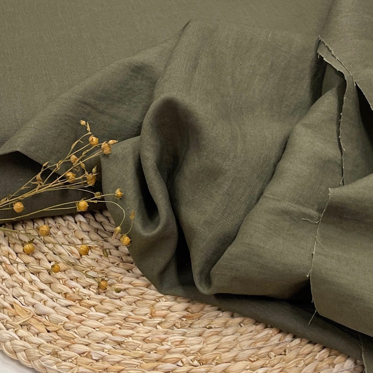 alt
100% softened linen-khaki 205 g/m²