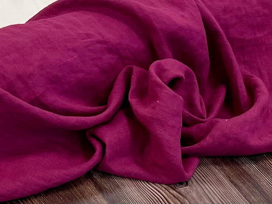 100% Softened linen-vibrant berry tone 205 g/m²