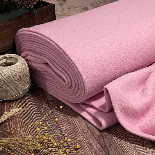 100% wool fabric - pink 385 g/m²
