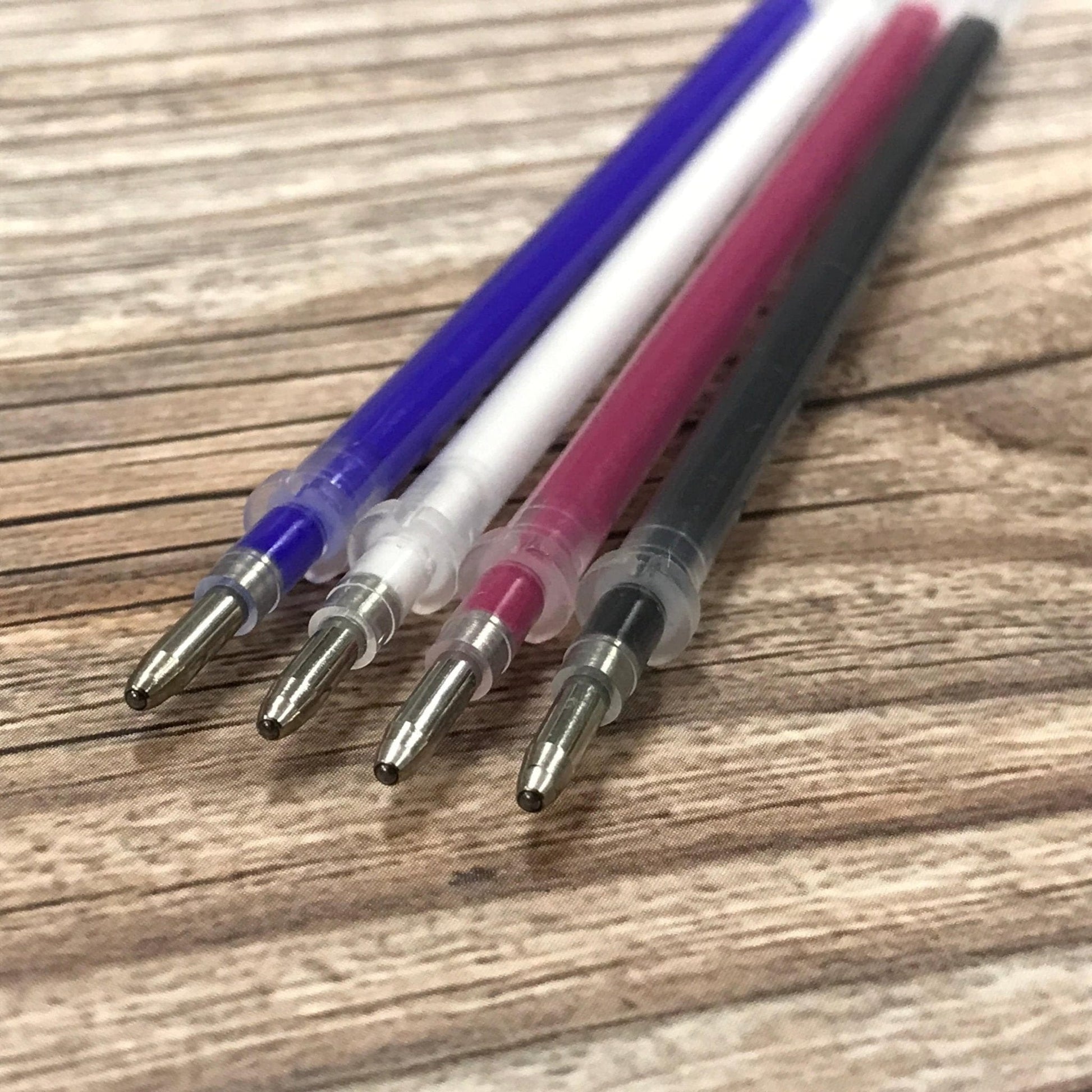Tailor's fabric pen with disappearing effect - black