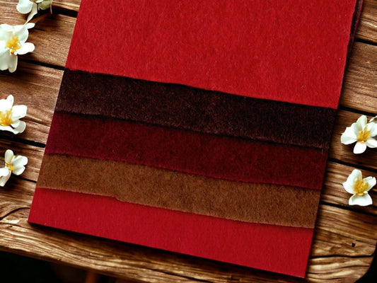 alt
Felt roll - pink shades