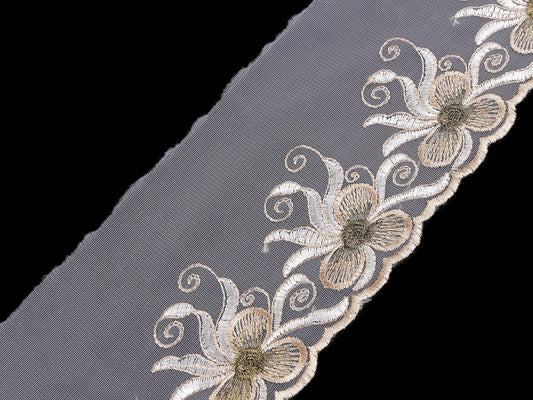 Embroidered lace-13 cm beige