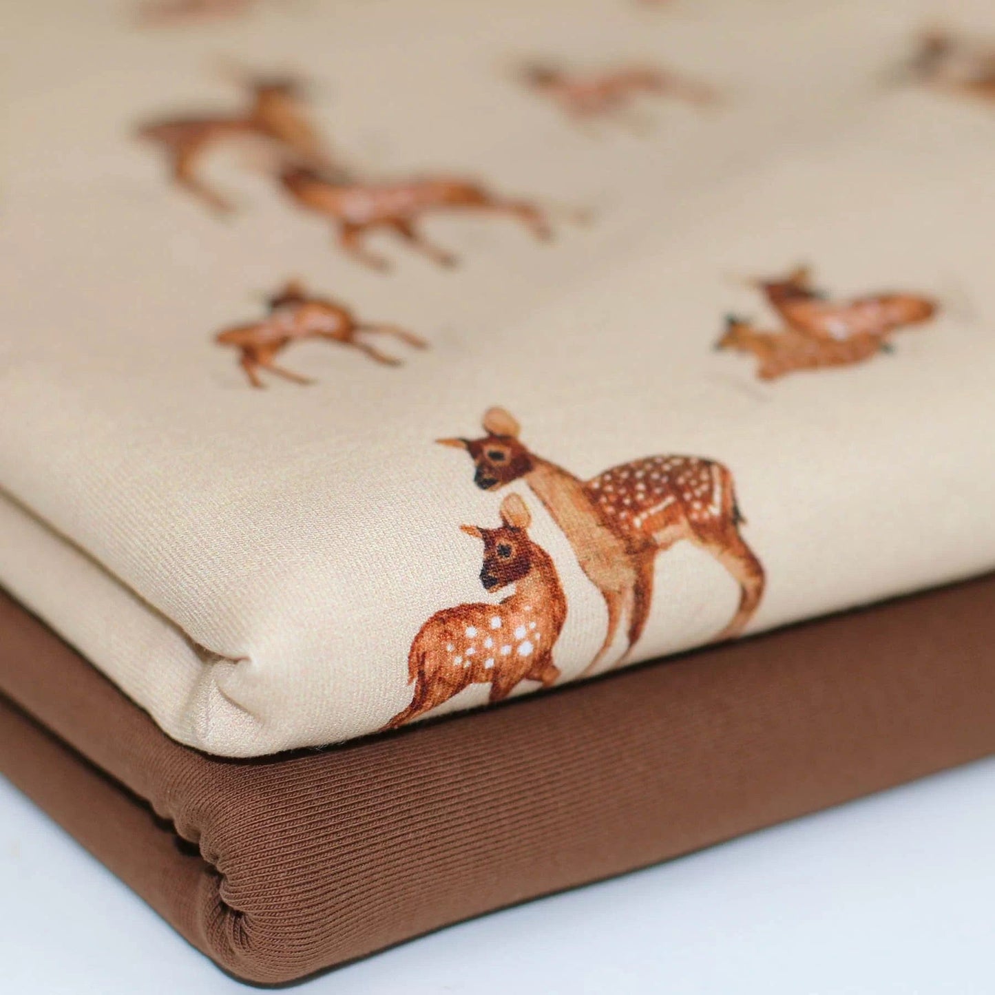 alt
Thin cotton jersey - deer 220 g/m²
