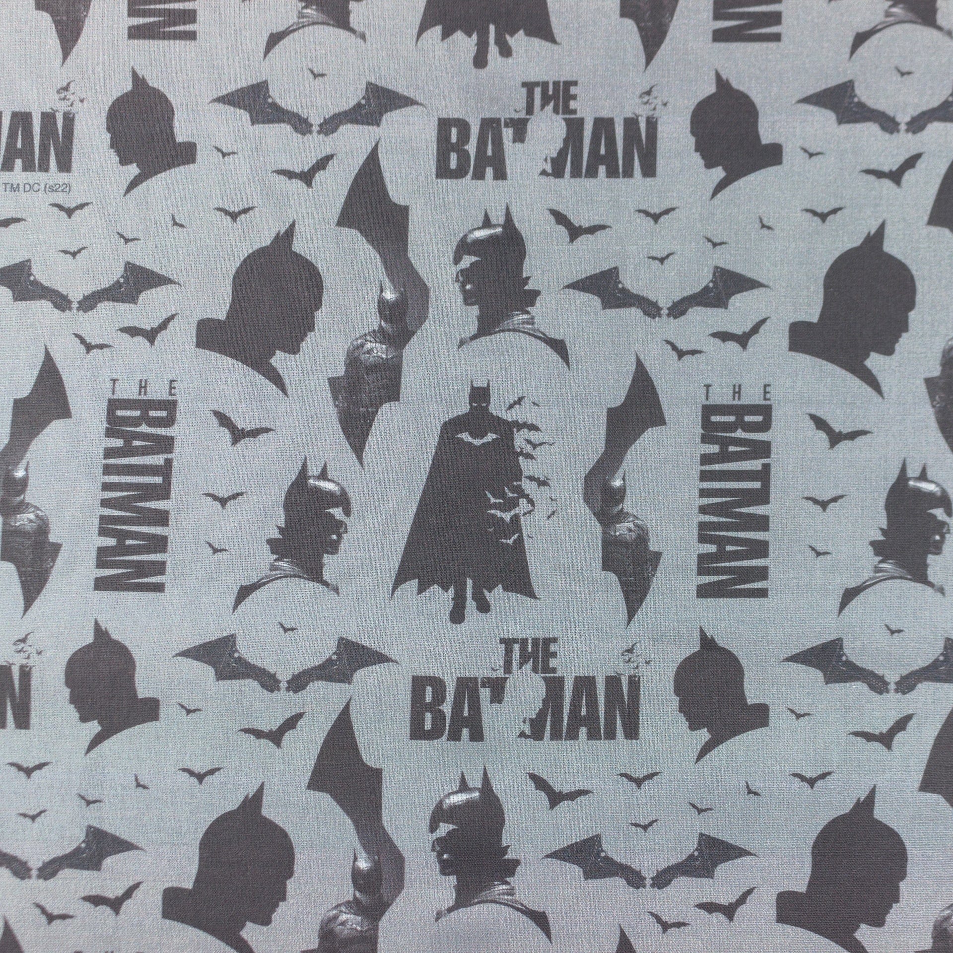 Premiumowa tkanina bawełniana 100% – Batman na szarym tle The Batman ™© 135 g/m²