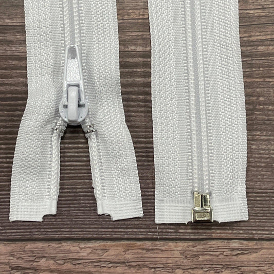 alt
Zipper opening-white