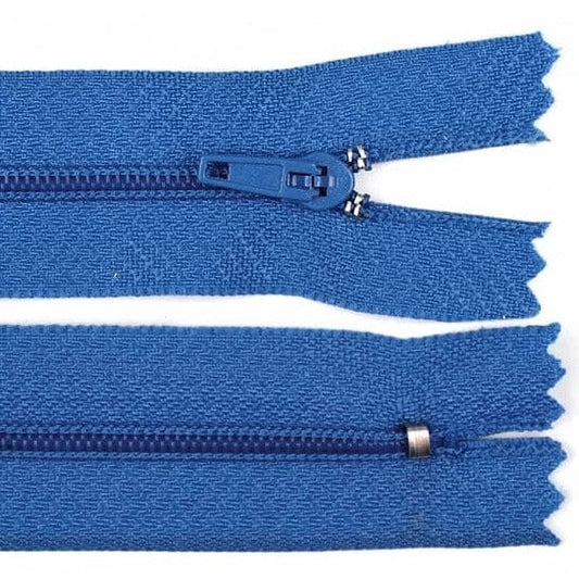 Closed zipper - sapphire blue
